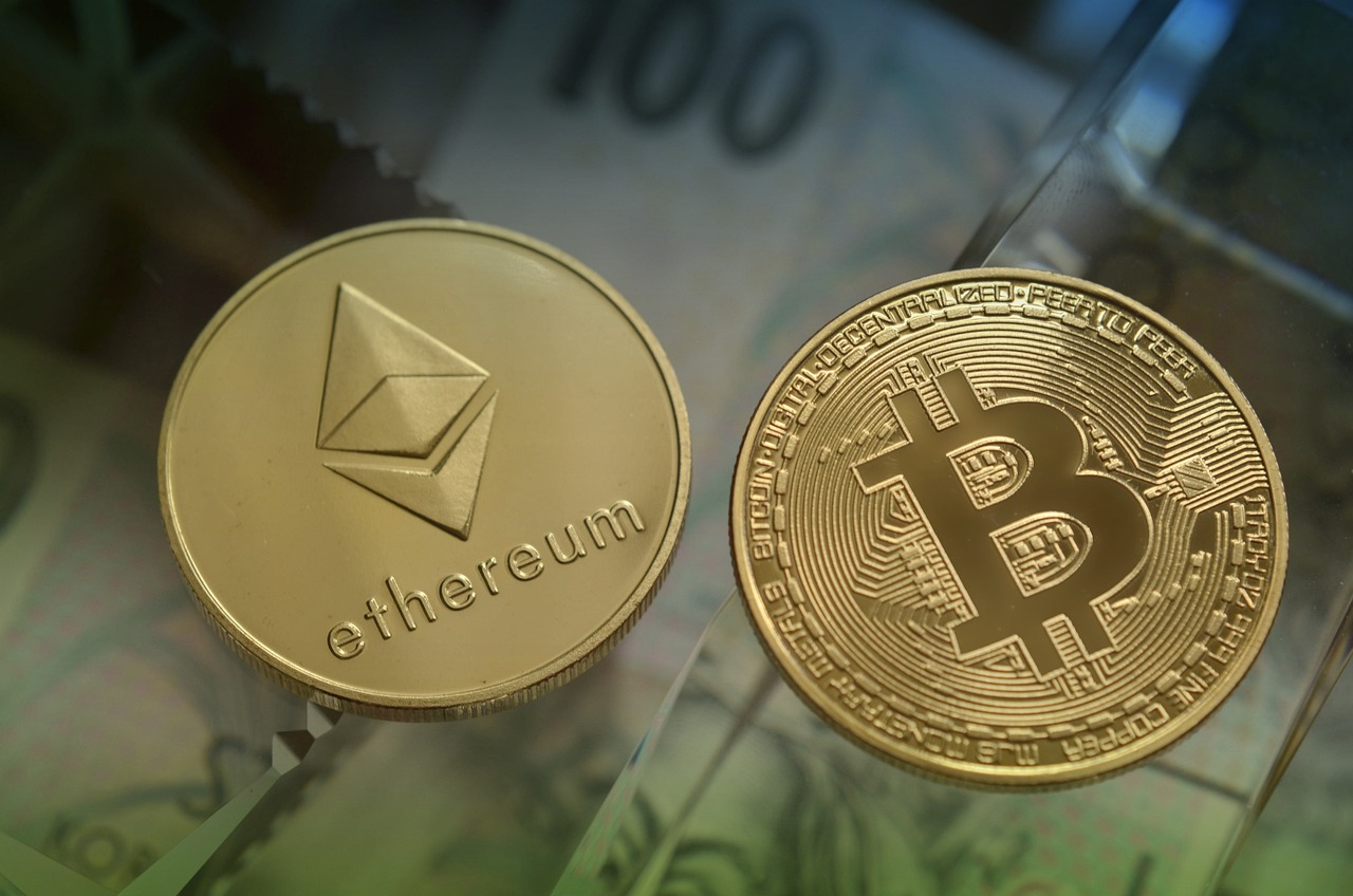 Understanding the Differences Between Bitcoin vs Ethereum